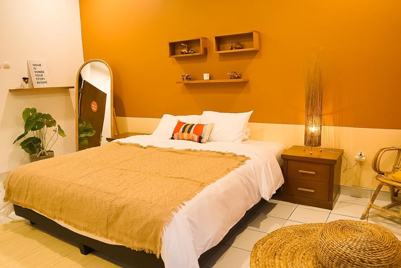 Roemah Renjana Bandung Bed and Breakfast Buitenkant foto