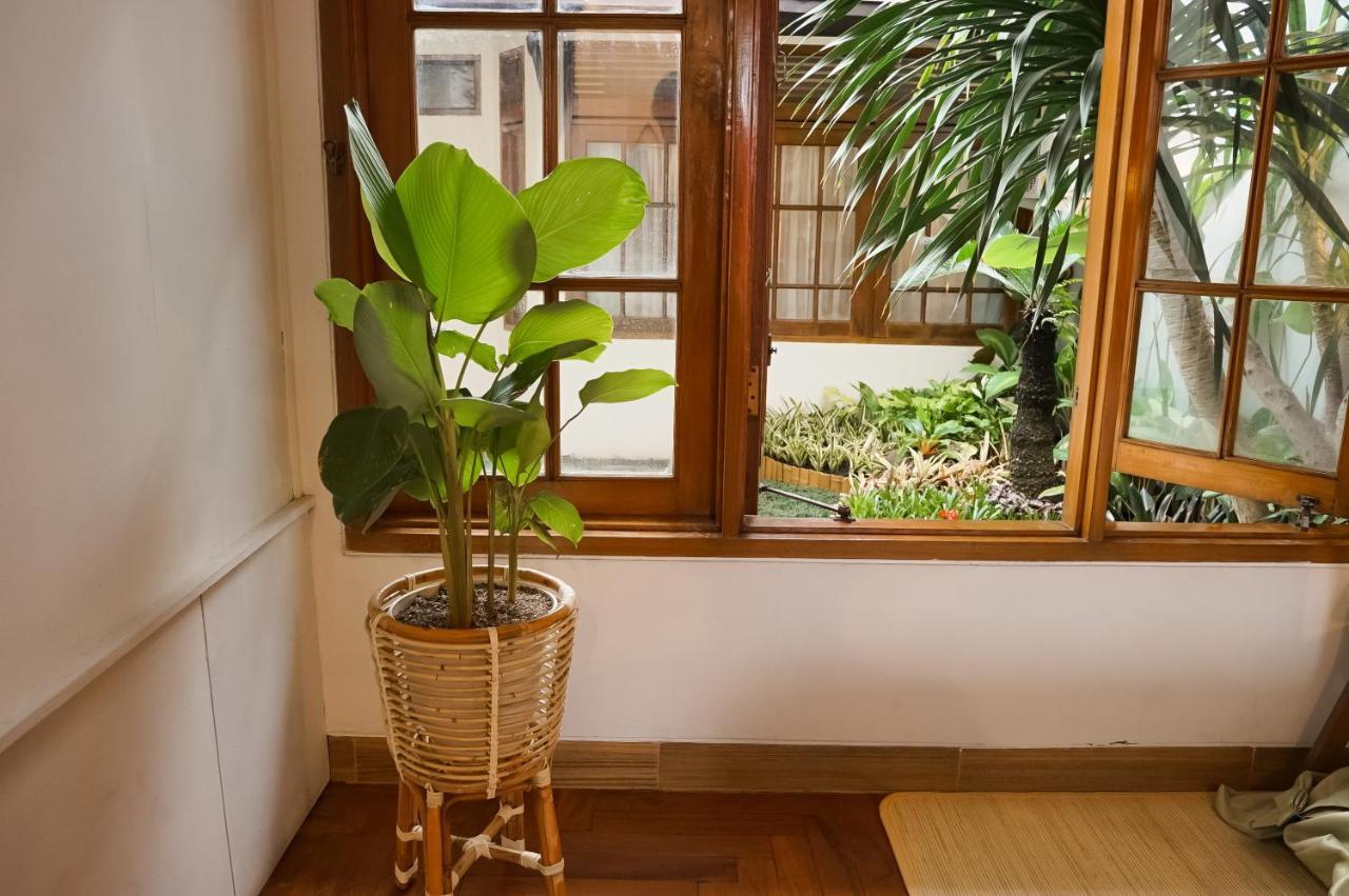 Roemah Renjana Bandung Bed and Breakfast Buitenkant foto