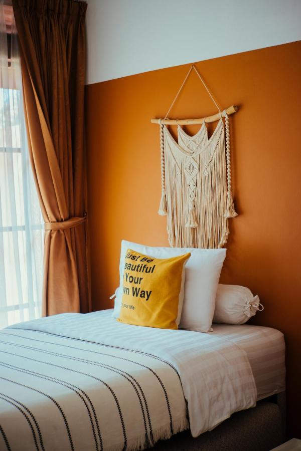 Roemah Renjana Bandung Bed and Breakfast Buitenkant foto