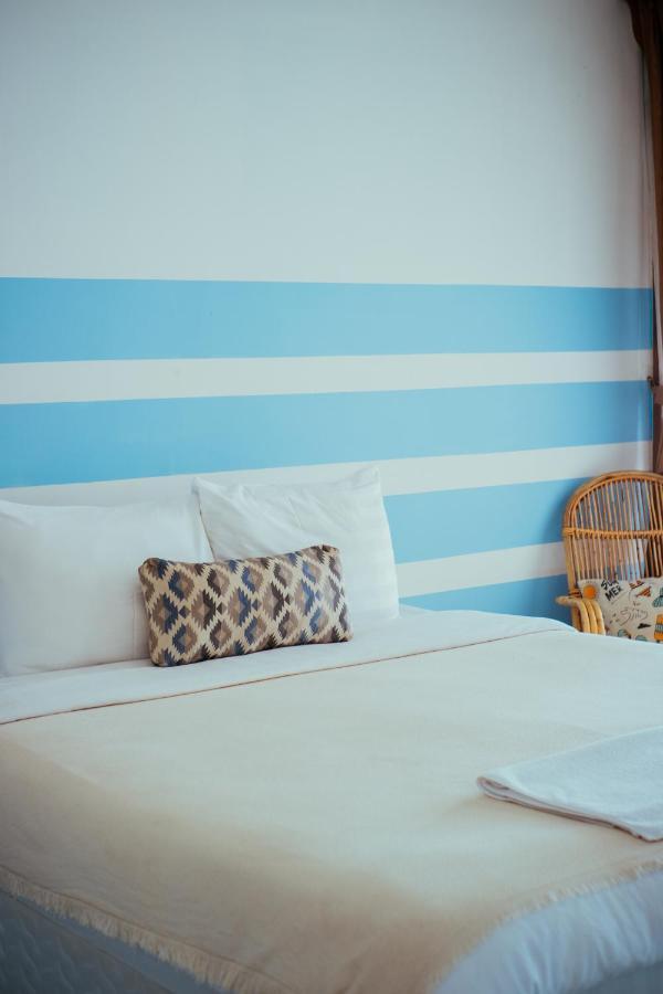 Roemah Renjana Bandung Bed and Breakfast Buitenkant foto