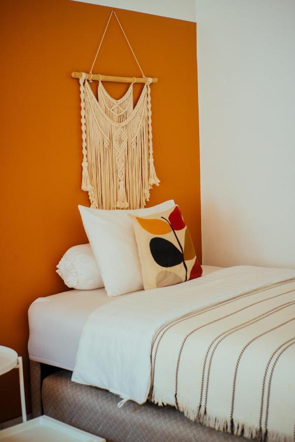 Roemah Renjana Bandung Bed and Breakfast Buitenkant foto
