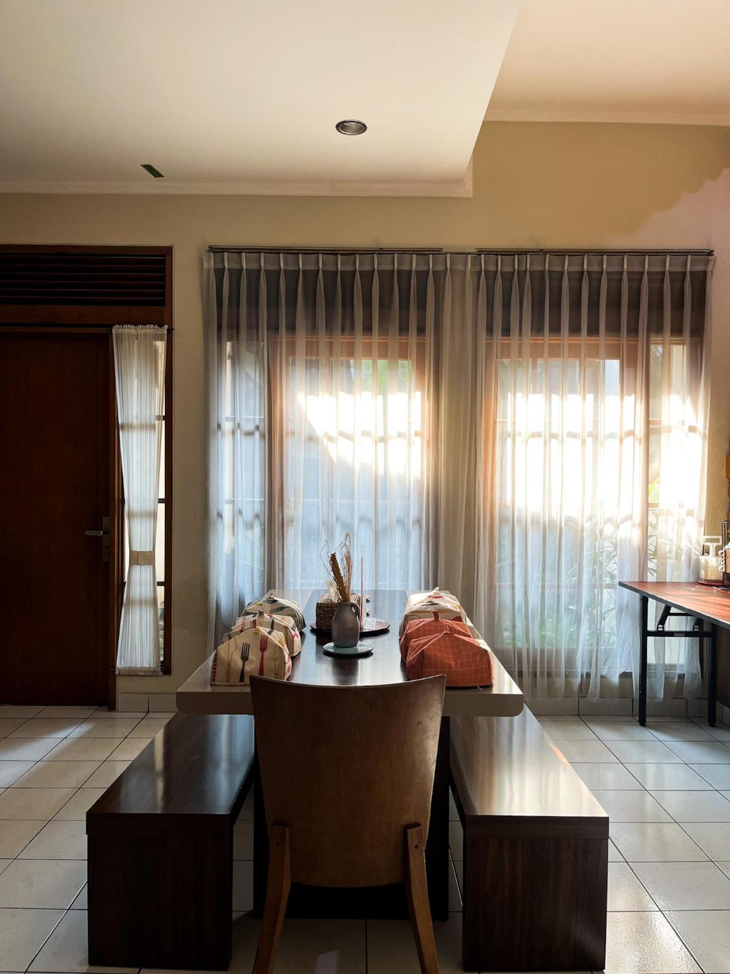 Roemah Renjana Bandung Bed and Breakfast Buitenkant foto